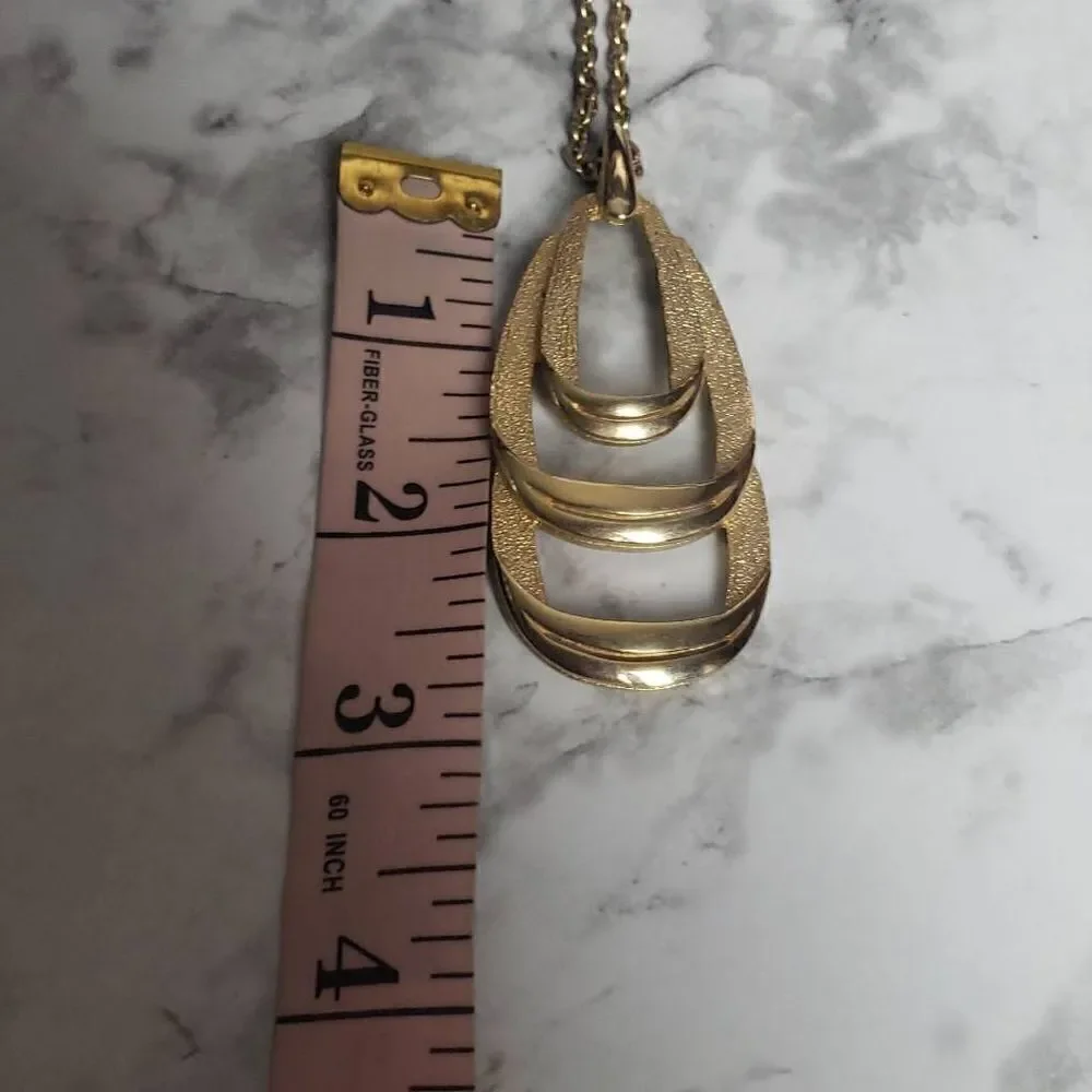 Vintage Gold Tone‎ Brushed Smooth Textures Pendant Necklace